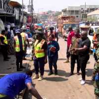 Chaos erupts at Kejetia Market as traders clash with KMA task force over decongestion exercise