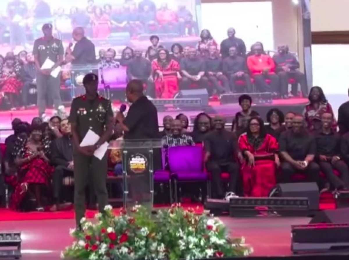 ‘Soldier, sit down, I’m safe here’ – President Mahama’s surprise moment at Easter gathering