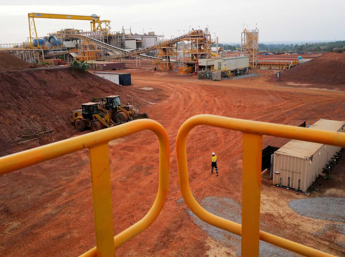 Gov’t directs Newmont, AngloGold, Zijin to shift mining ops to local firms by December – Sources