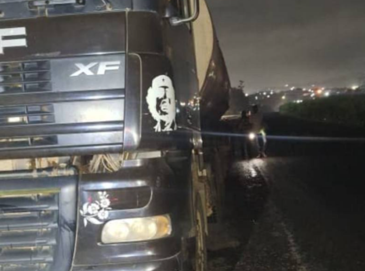 Fire Service contains shea butter oil spillage on Accra-Kumasi highway